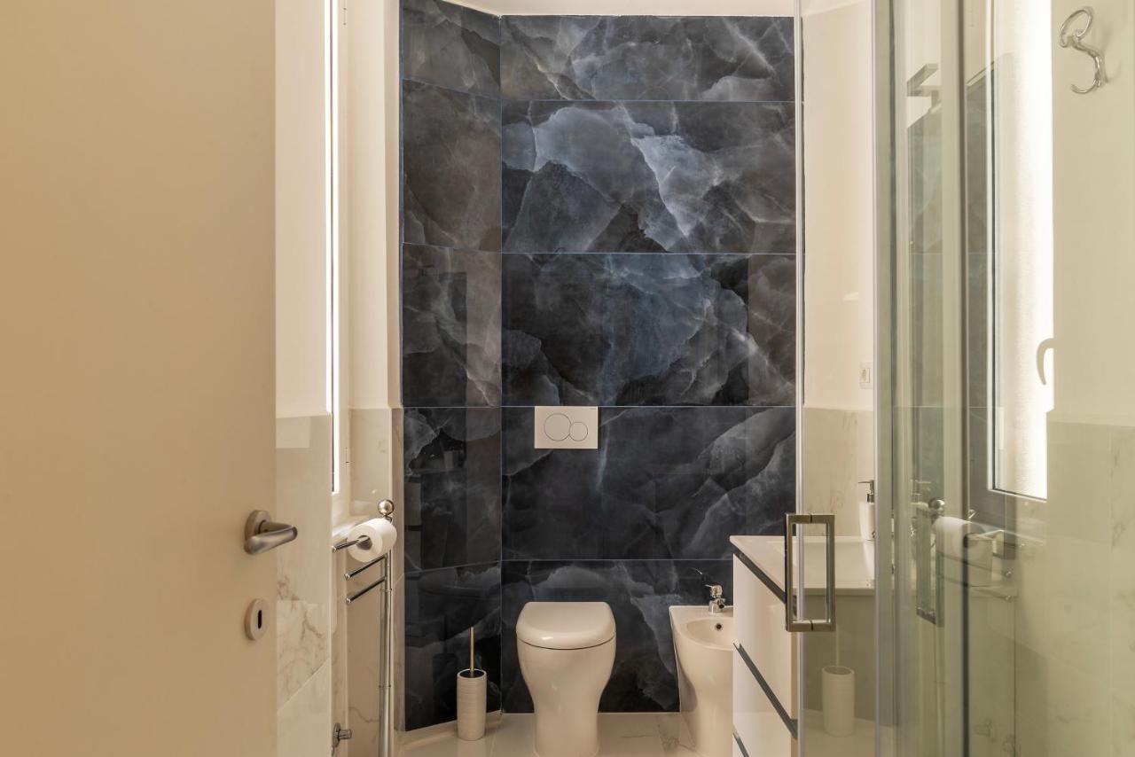 Functional Apartment - Piazza Re Di Roma Ngoại thất bức ảnh