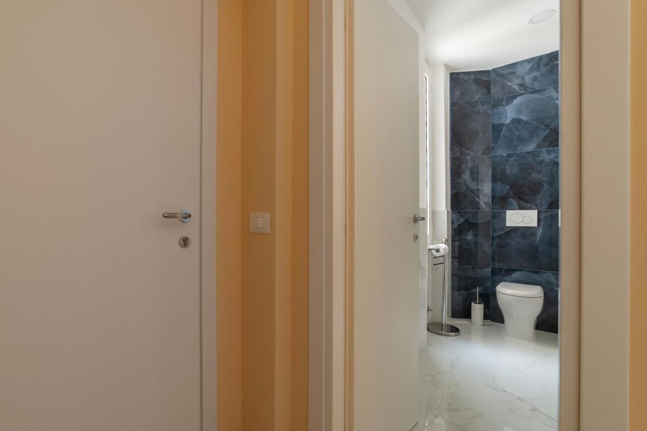 Functional Apartment - Piazza Re Di Roma Ngoại thất bức ảnh
